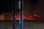 Izbio požar na istoku Grčke: Gore stari vagoni u Aleksandropolisu (VIDEO)