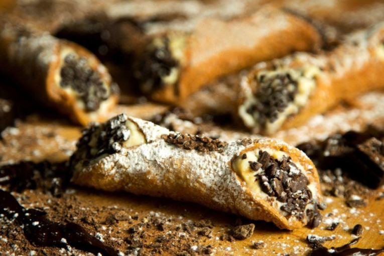 Recept dana: Kanoli kao iz poslastičarnice - savladajte veštinu pripreme ovog čuvenog italijanskog kolača