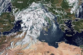 Stiže nam prljava kiša: Ciklon sa Mediterana donosi pesak i oluju, evo kada nas očekuje!
