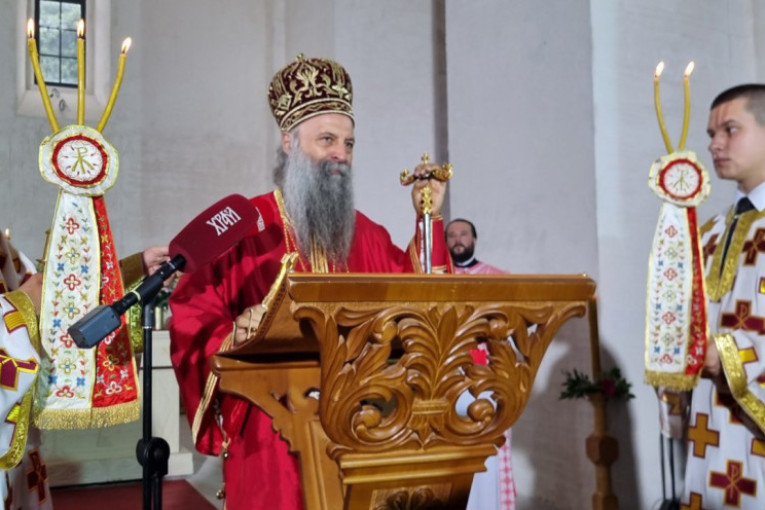 Patrijarh Porfirije se obratio vernicima u Podgorici: U svakoj prilici da sa ponosom ispoljavamo identitet kao vernici!