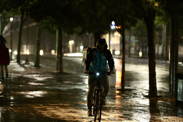 Valjevo je najtopliji grad u Srbiji! Izmereno čak 31,7 stepeni, evo kada i gde se očekuju padavine i oluja