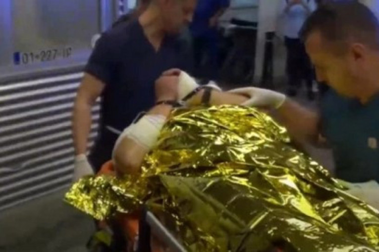 Pojavio se snimak iz bolnice: Ranjeni Srbin iz Banjske ima prostrelne rane i prelom (VIDEO)