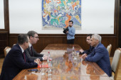 Predsednik Vučić sa ambasadorom Harčenkom: Na Kosovu i Metohiji se sprovodi brutalno etničko čišćenje