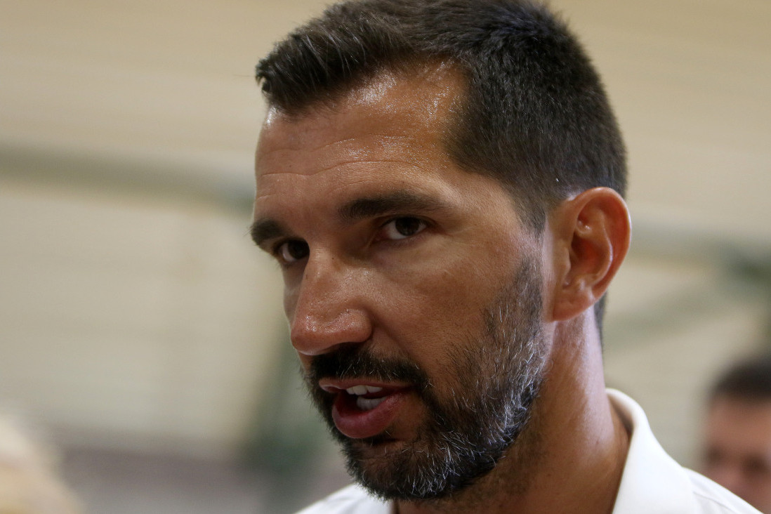 "U šoku sam, jako mi je loše": Ovo je odbrana oca Peđe Stojakovića, pozlilo mu tokom saslušanju (FOTO)