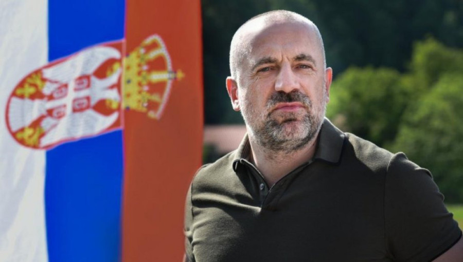 Petković o lažima Aljbina Kurtija: Zabranio srpske izbore, a organizuje lažne za gradonačelnike u kontejnerima koje čuva policija