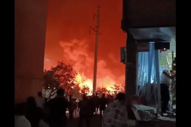 Stravična eksplozija u blizini aerodroma u Uzbekistanu! Popucali prozori na zgradama, ima povređenih (VIDEO)