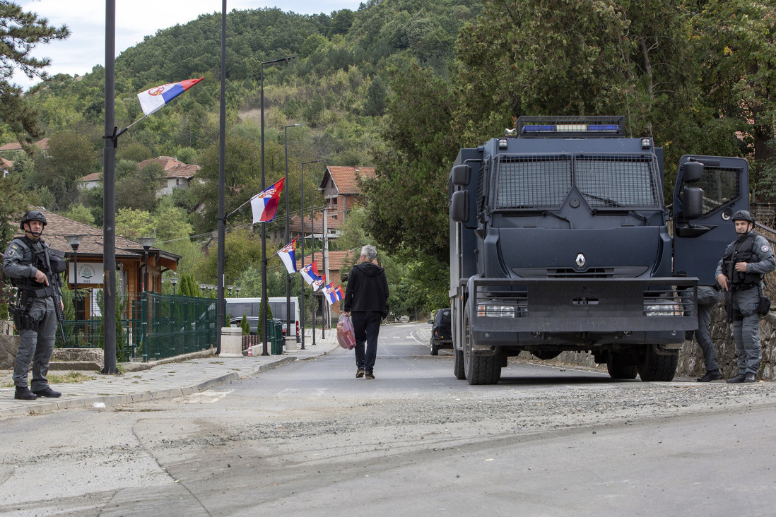 Specijalna jedinica tzv. kosovske policije pretresa selo Banjska i okolinu! Sa njima i pripadnici KFOR-a