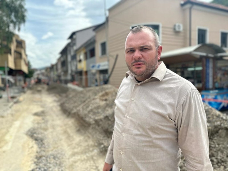 Posle 70 godina konačno će biti rekonstruisana glavna ulica u Ivanjici: Do sada su samo krpljene rupe, a sada će zasijati u punom sjaju!