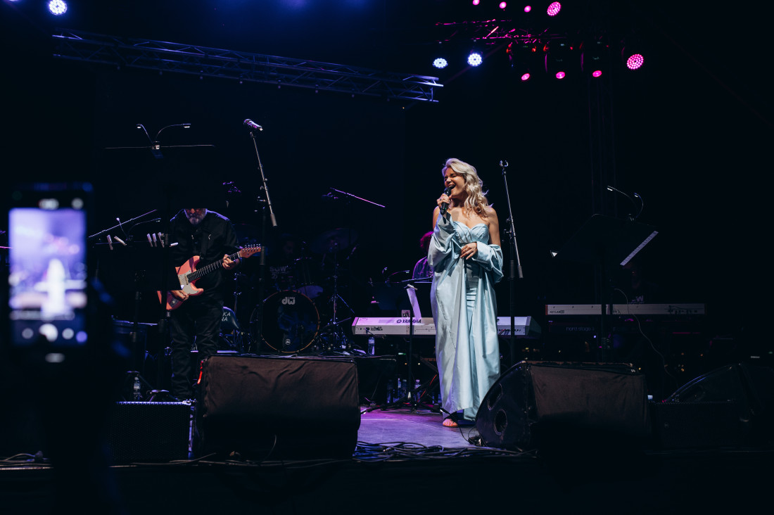 Duet Lene Kovačević i Jelene Gavrilović obeležio koncert italijanske muzike: Publika horski pevala (FOTO)