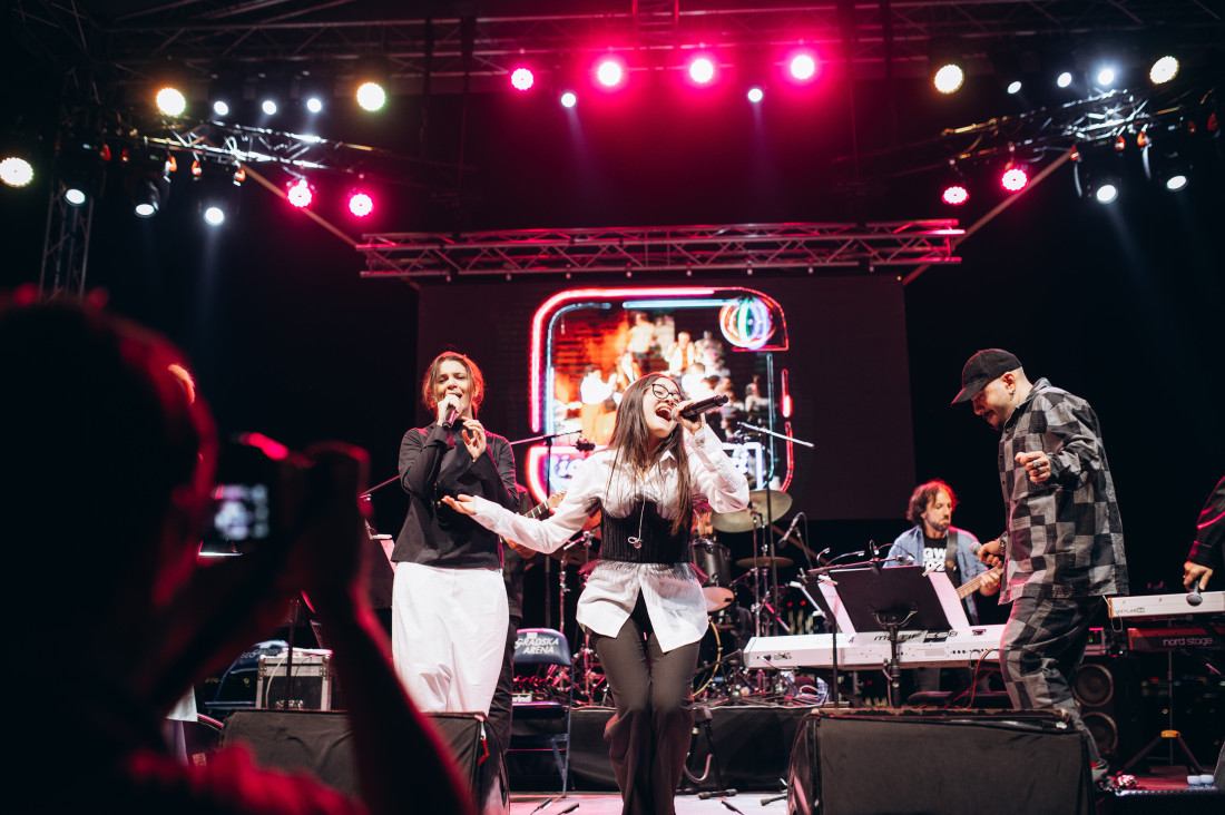 Duet Lene Kovačević i Jelene Gavrilović obeležio koncert italijanske muzike: Publika horski pevala (FOTO)