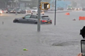 U Njujorku potop! Ulice i metro poplavljeni, proglašeno vanredno stanje: "Ova oluja je opasna po život" (VIDEO)