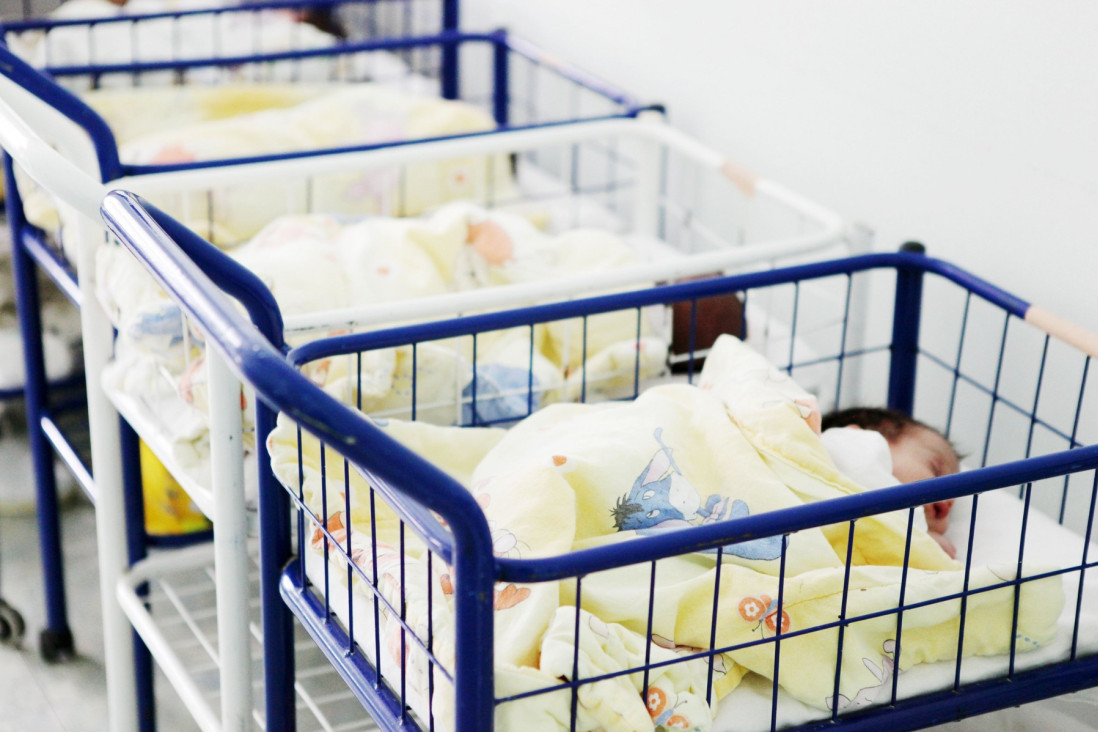 Veliki kašalj se pojavio u beogradskoj školi! Zaraženo nekoliko učenika, najugroženija jedna grupa dece, a ovo su simptomi