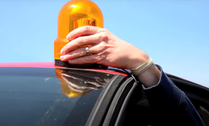 Nabavite žuto rotaciono svetlo za automobil jer može da vam spase život