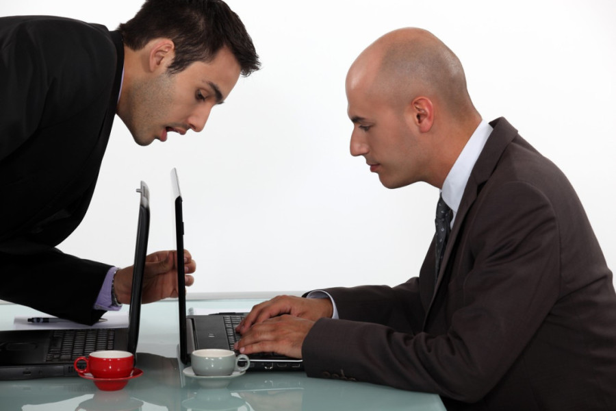 U svakoj čorbi mirođija: Četiri horoskopska znaka koji obožavaju da guraju nos u tuđa posla, čak i po cenu svađe