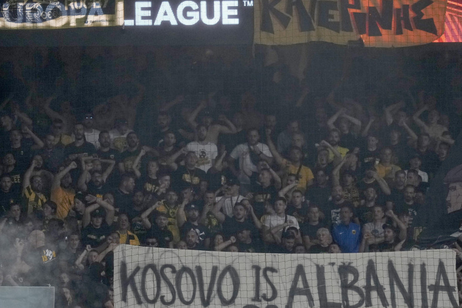 AEK se oglasio zbog transparenta "Kosovo je Albanija": Gadi nam se, osuđujemo!