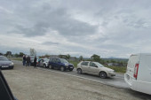 Lančani sudar u Kragujevcu: Policija i Hitna pomoć na terenu - ima povređenih!