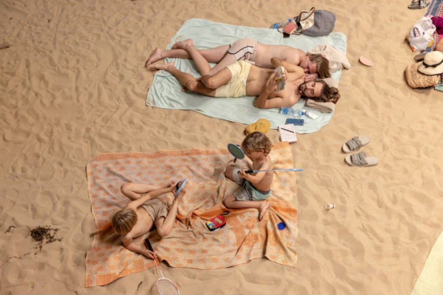 Društvene mreže preplavile fotografije i snimci plaže: Šta je oduševilo publiku na Bitefu? (FOTO)