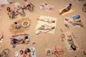Društvene mreže preplavile fotografije i snimci plaže: Šta je oduševilo publiku na Bitefu? (FOTO)