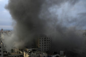 Izrael žestoko odgovorio! Pogledajte brutalne snimke bombardovanja Gaze - bombe uništavaju sve pred sobom (VIDEO)