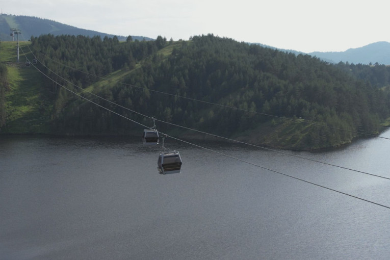 Novi red vožnje: Ovim danima čuvena gondola na Zlatiboru neće voziti