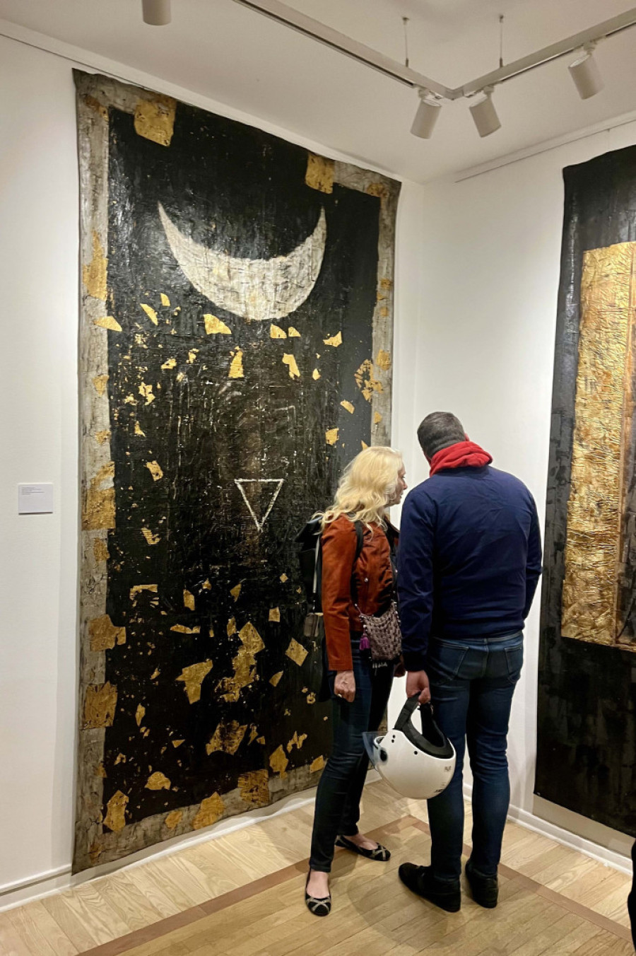 Osnivač kultnog beogradskog kluba Akademija Milovan Destil Marković izlaže u Beogradu: Povratak u osamdesete (FOTO)