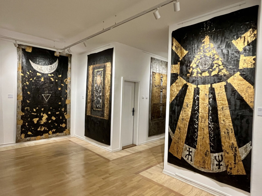 Osnivač kultnog beogradskog kluba Akademija Milovan Destil Marković izlaže u Beogradu: Povratak u osamdesete (FOTO)