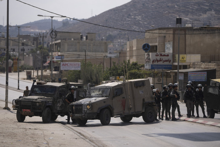 SUKOB U IZRAELU Lider Hamasa: Palestinci neće napustiti Gazu; UN: Izrael bombardovao civile koji su išli iz Gaze