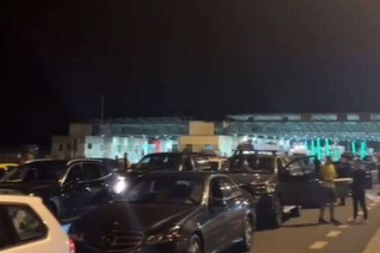 Hapšenje na Horgošu: Granični prelaz trenutno blokiran! (FOTO/VIDEO)