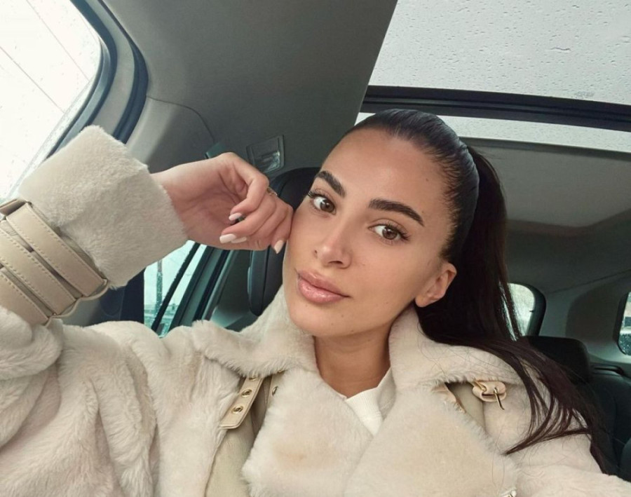 Ina Gardijan izašla iz porodilišta: Imućni dečko došao po nju, da ćerku zajedno odvedu kući! (FOTO)