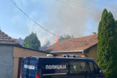 Požar u Subotici: Izgorela stolarska radionica za proizvodnju pogrebne opreme - vatra zahvatila i deo stambene kuće (FOTO)