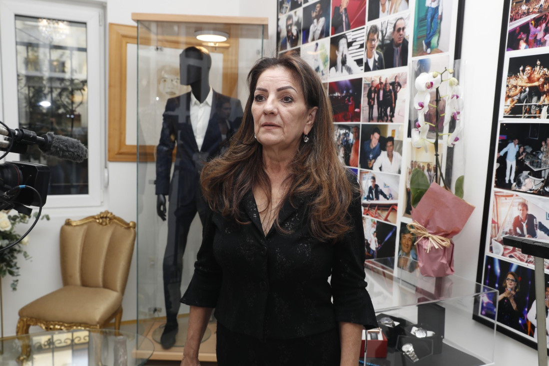 "Zvala sam Sinanove kolege da mi pomognu - odbili su me": Sabina Sakić progovorila o teškim trenucima nakon pevačeve smrti