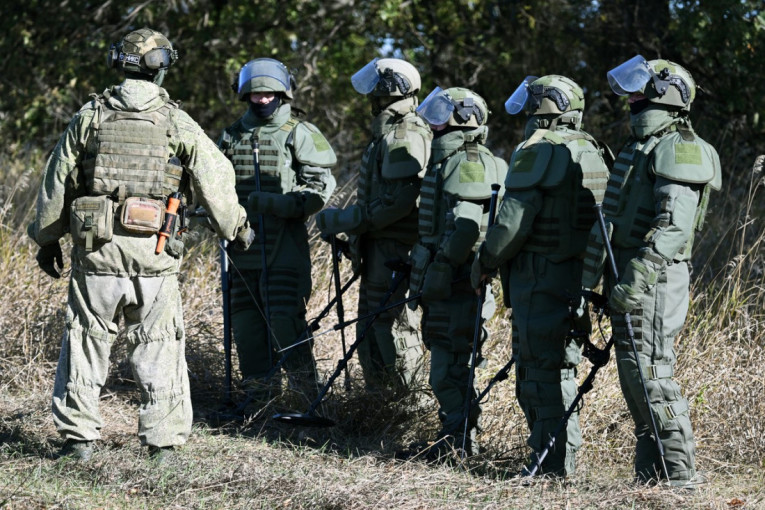 Veliki raketni napad na Кrim i Azovsku oblast; odred vojske Ukrajine na desnoj obali Dnjepra streljao svoje vojnike koji su odbili zadatak