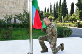 Alijev podigao zastavu Azerbejdžana u Nagorno-Karabahu (FOTO)