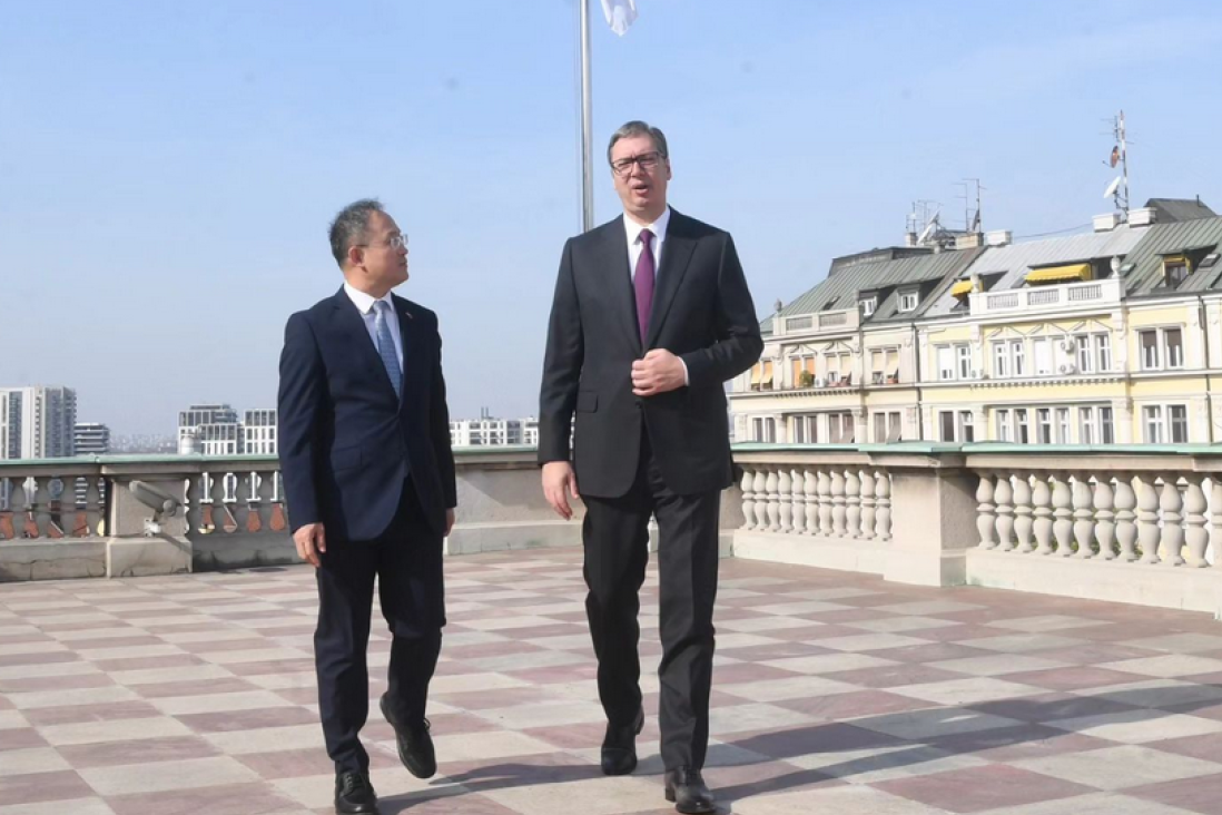 Sastanak u zgradi Generalnog sekretarijata predsednika Republike: Vučić danas sa ambasadorom Kine u Srbiji Li Mingom
