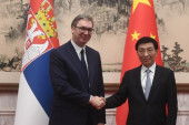 Predsednik Vučić se u Pekingu sastao sa Vang Huningom