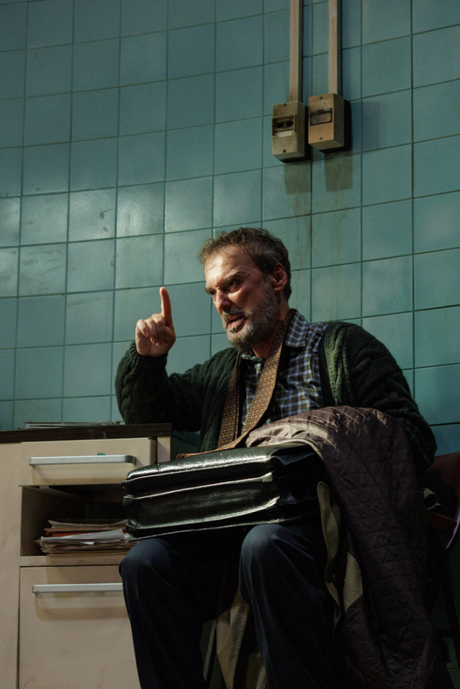 Susret mučitelja i njegove žrtve iz logora: Potresna drama "Lutka sa kreveta broj 21" premijerno izvedena u Narodnom pozorištu (FOTO)