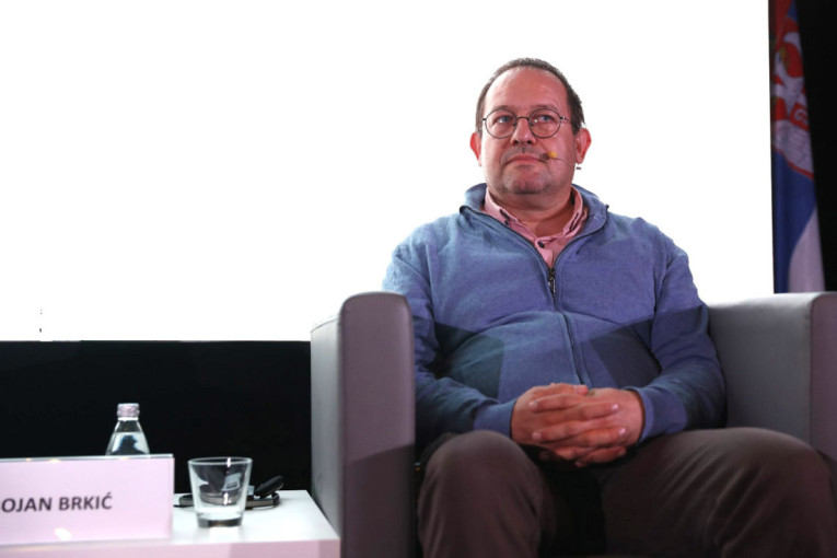 Da li će veštačka inteligencija zameniti novinare? Odgovore o budućnosti novinarstva dala konferencija "AI-Media2023" u Novom Sadu