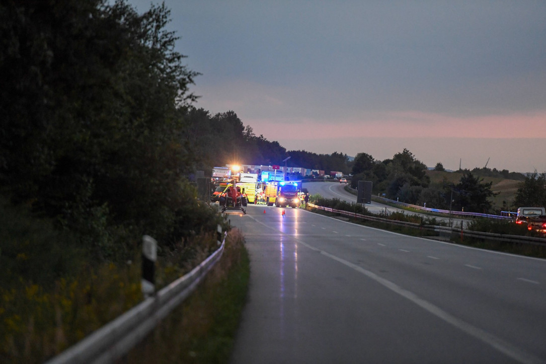 Majka i ćerka stradale u užasnoj nesreći kod Velike Plane: "Audi" ih pokosio dok su pretrčavale auto-put!