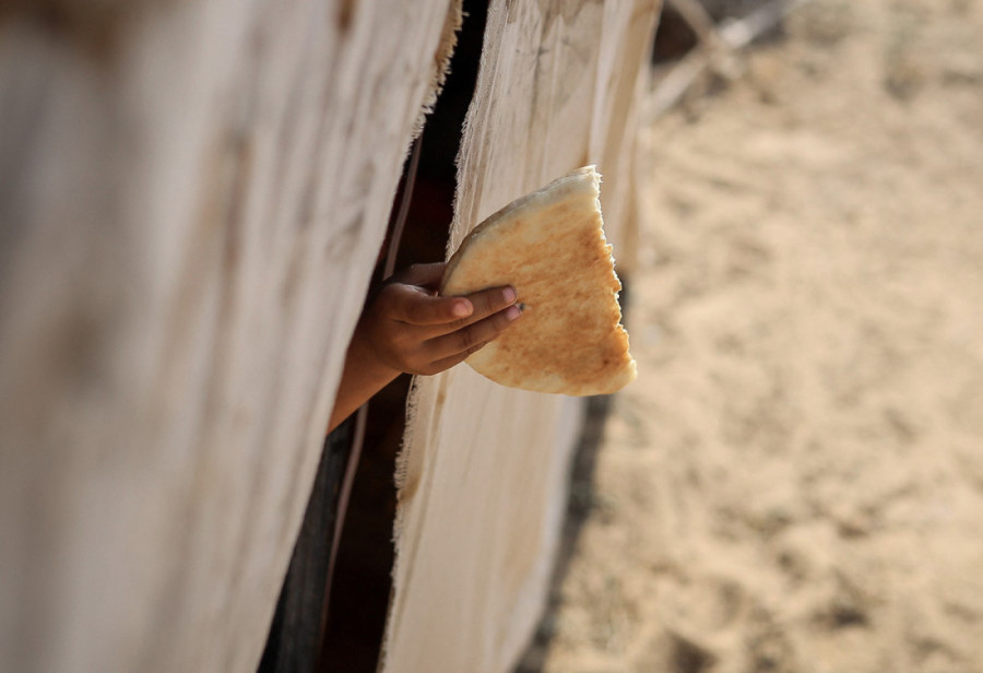 RAT NA BLISKOM ISTOKU Osude zbog napada na civile stižu sa svih strana sveta, Egipat se nada sporazumu o prekidu vatre u Gazi pre ramazana