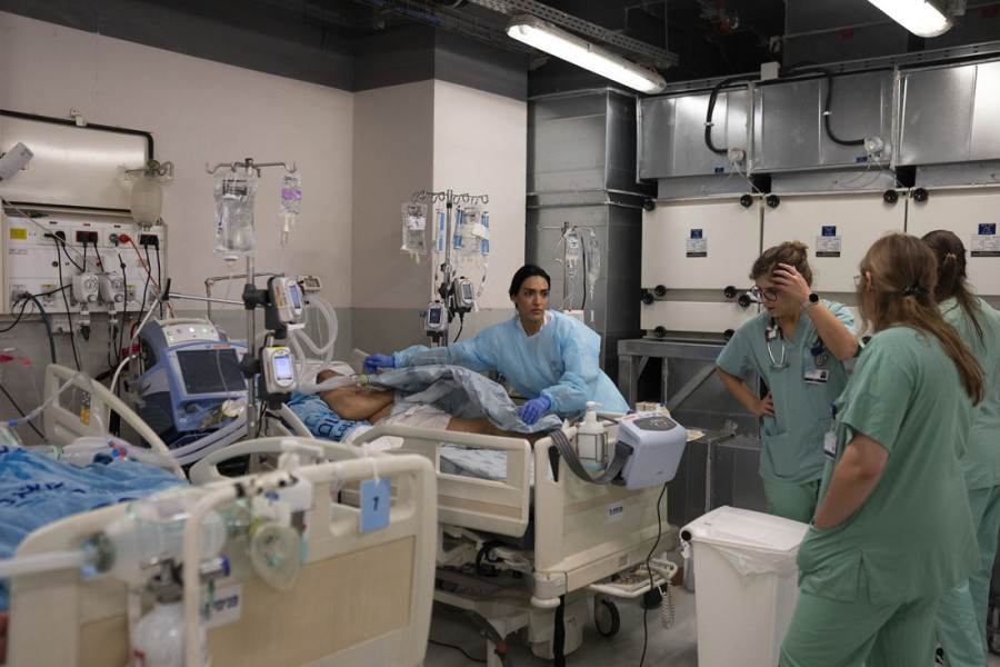 SUKOB U IZRAELU Rusija i Kina uložile veto na rezoluciju koju su predložile SAD; Izrael pristao da odloži upad u Gazu