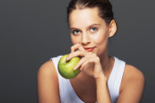 Zaboravite jabuke! Ovo voće može da poboljša vaše mentalno zdravlje za svega četiri dana, otkrivaju stručnjaci