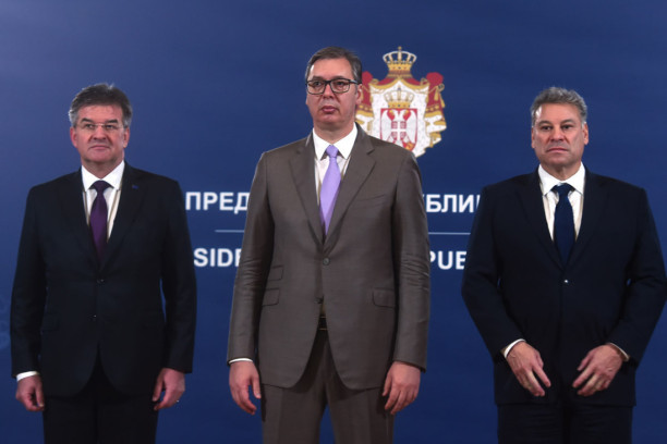 Počeo sastanak predsednika Vučića sa "velikom petorkom"