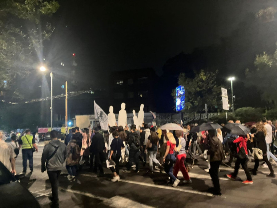 Završen politički protest u Beogradu: Malobrojni opozicionari se razišli (FOTO)