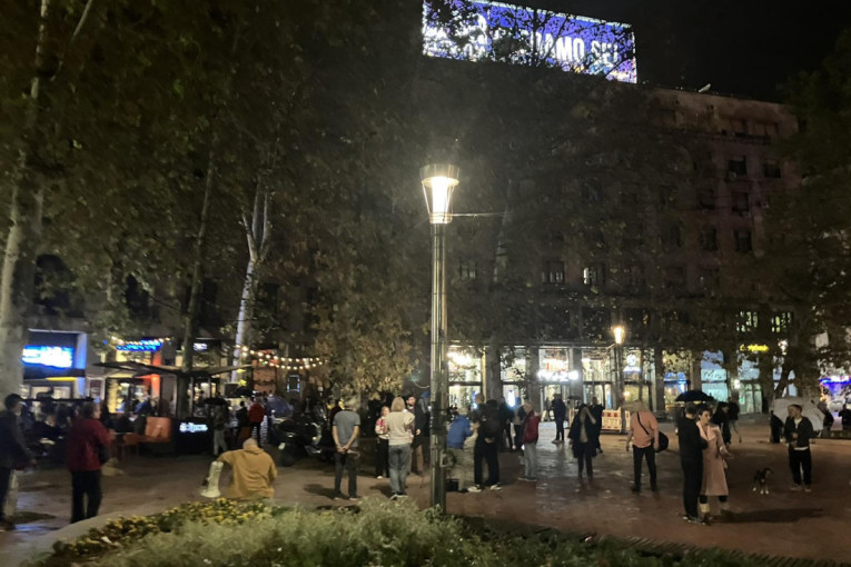 Završen politički protest u Beogradu: Malobrojni opozicionari se razišli (FOTO)