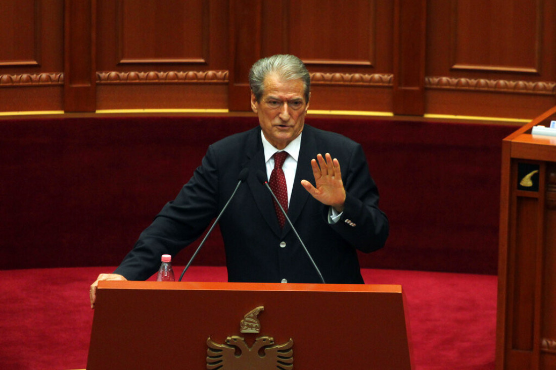 Beriša optužen za korupciju: Bivši predsednik i premijer Albanije u kućnom pritvoru