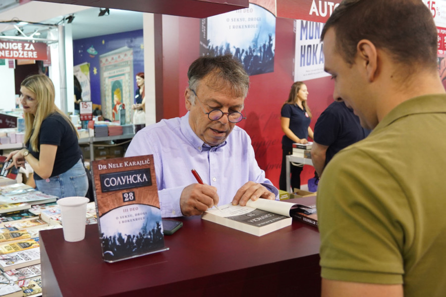 Nele Karajlić: Kako Jugoslavija može da se raspadne kad Aleksandra Prijović puni arene u regionu