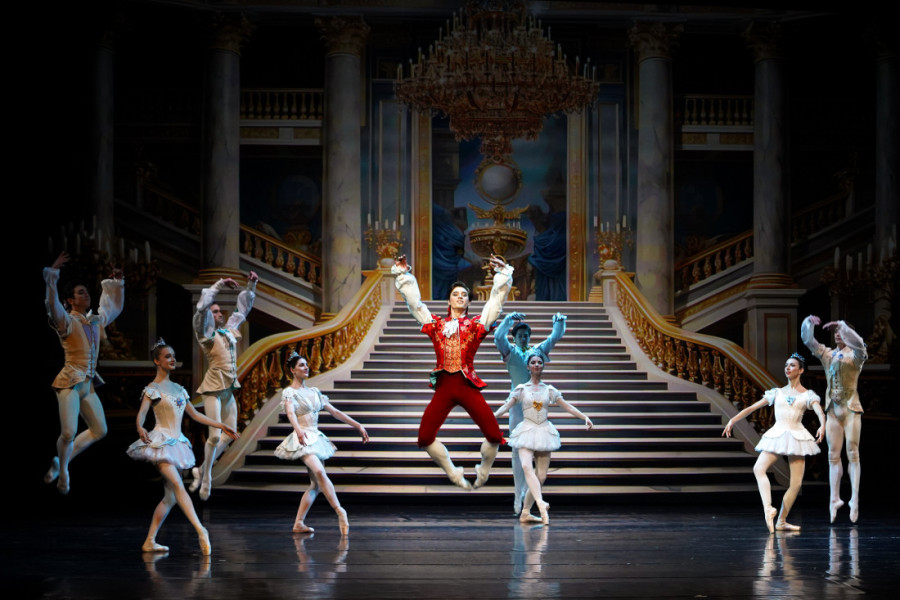 Završeni Dani Ermitaža u Srbiji: Izložbe „Nevidljiva umetnost“ i „Carski porcelan“ ostaju otvorene do kraja meseca (FOTO)