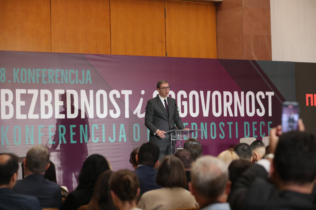 Građani Srbije dobili SMS poruku o početku rada sistema "Pronađi me": Evo šta je pisalo u poruci i zašto je to važno!