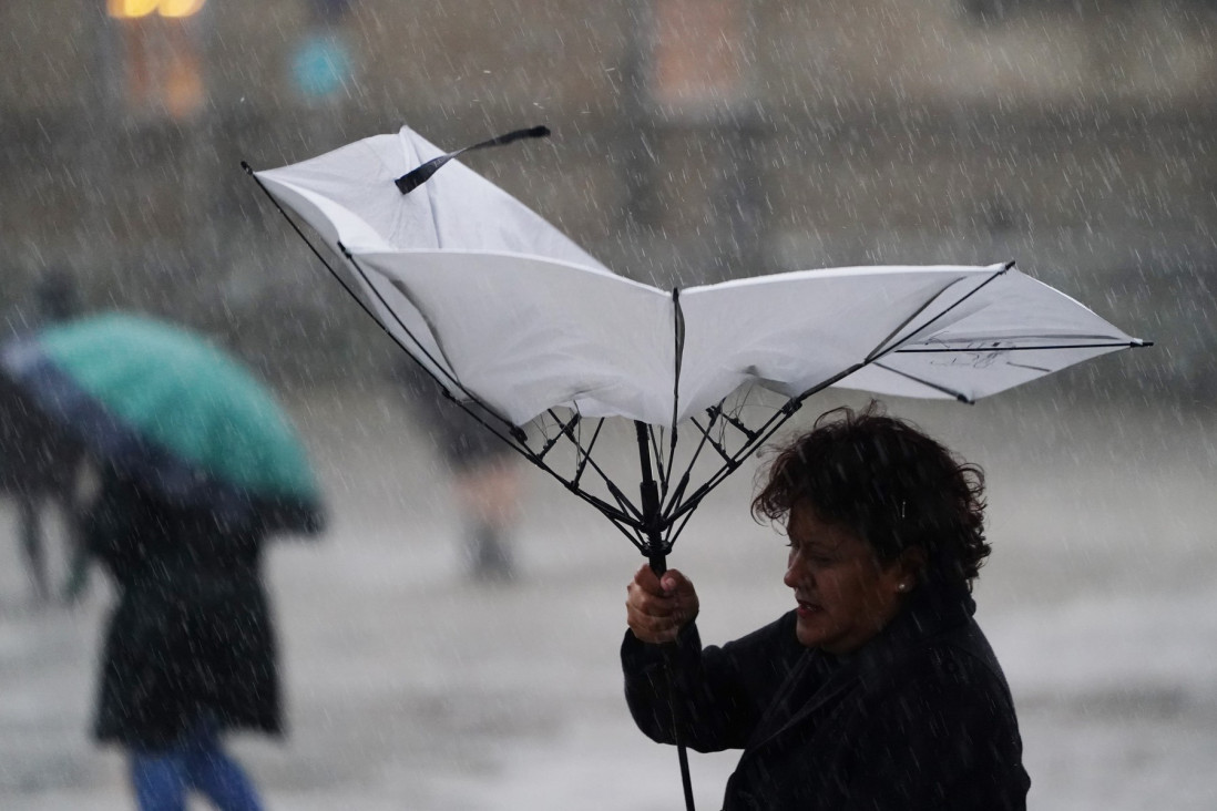Upozorenje za petak: Stiže jako pogoršanje vremena u Srbiju, vetar će lomiti drveće