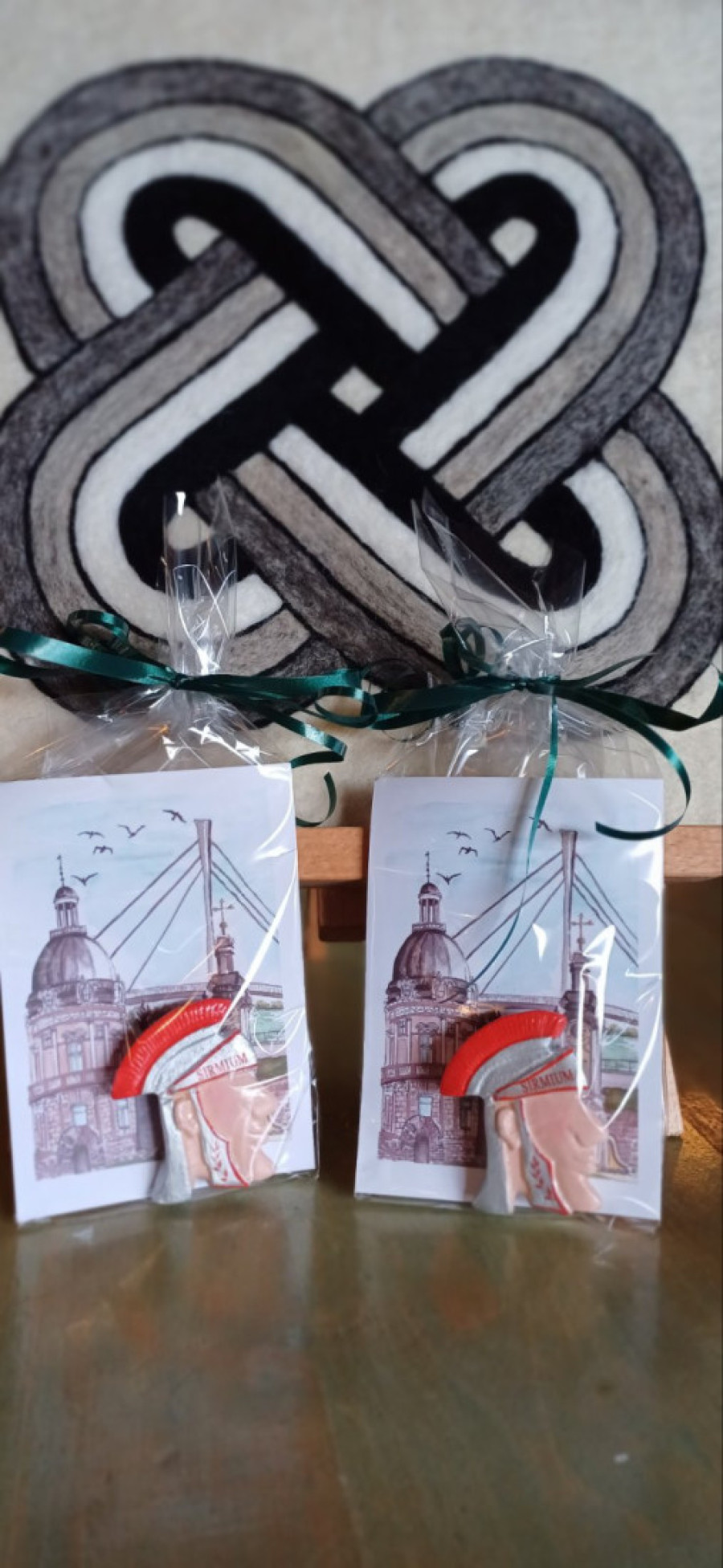 Da li ste čuli za Solomonov čvor? Ovaj motiv je spojio majstore pustovanja - pogledajte šta sve prave od vune! (FOTO)